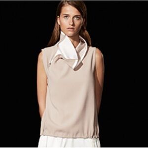 Aritzia Babaton 1-01 studio Loy Blouse